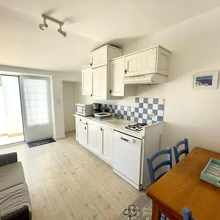 בית נופש Maison De Pecheur Avec Cour Privative, 300m De La Plage, Pres Des Commerces Et Du Marche - Fr-1-92-663