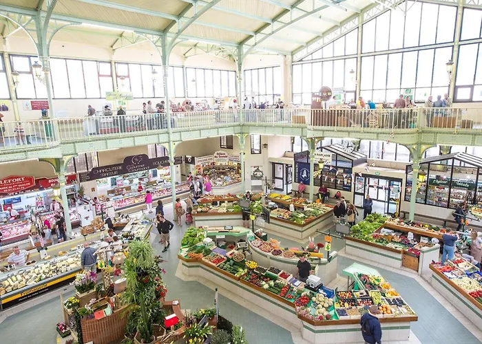Maison De Pecheur Avec Cour Privative, 300m De La Plage, Pres Des Commerces Et Du Marche - Fr-1-92-663 * Les Sables-dʼOlonne